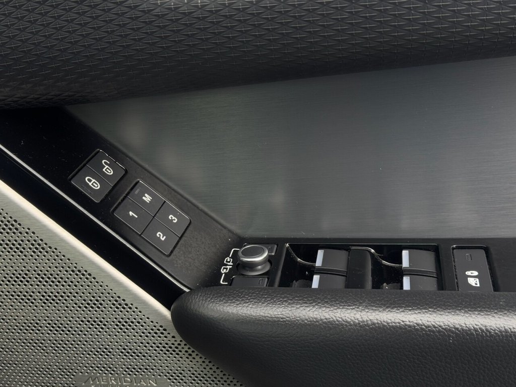 Used Land Rover Range Rover Velar 2019 for sale - 77890828: Photo 22