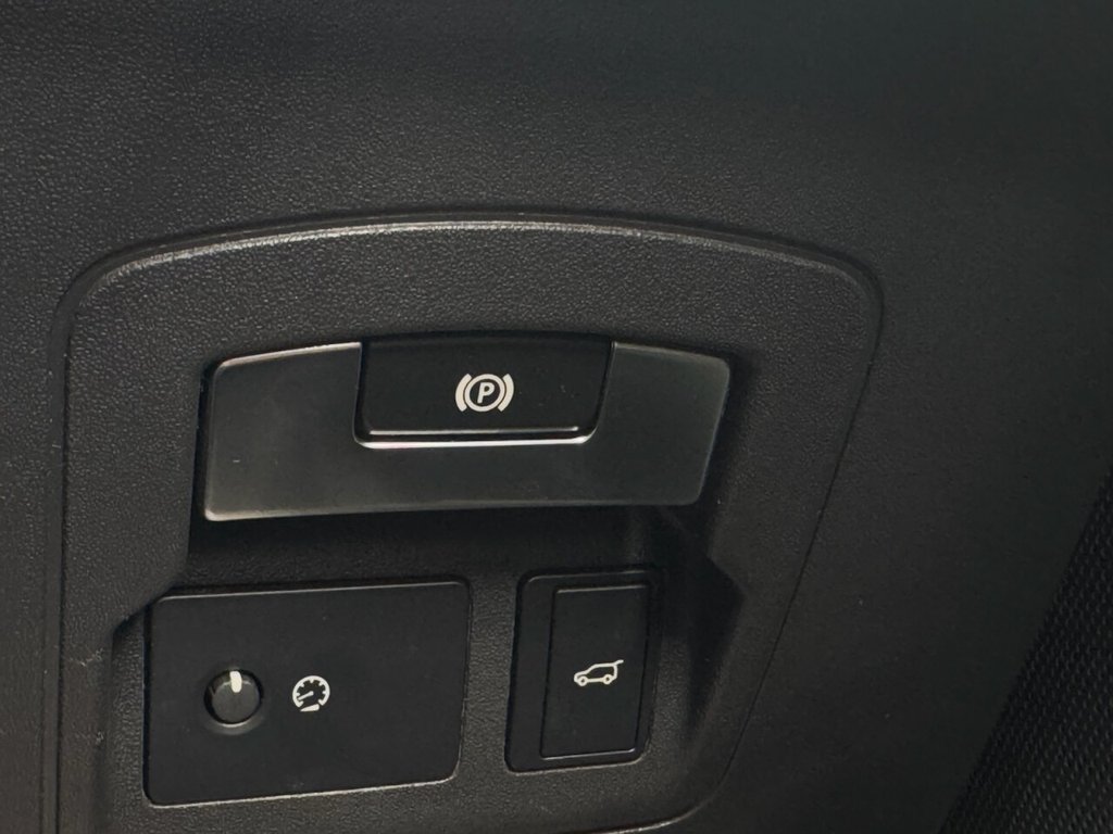 Used Land Rover Range Rover Velar 2019 for sale - 77890828: Photo 33