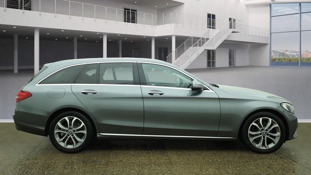 Used Mercedes-Benz C Class 2017 for sale - 77360232: Photo 17