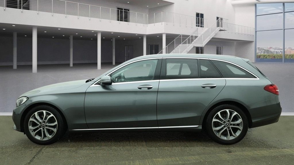 Used Mercedes-Benz C Class 2017 for sale - 77360232: Photo 18