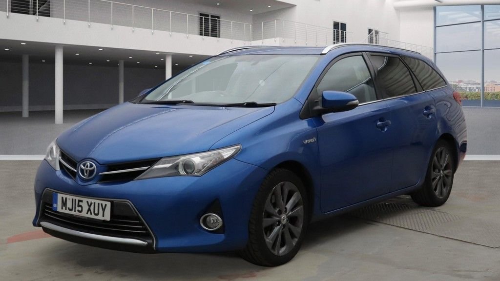 Used Toyota Auris 2015 for sale - 77027203: Photo 2