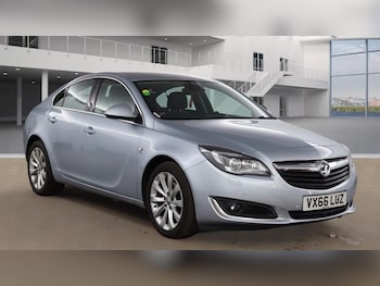 2016 (66) - 2.0 CDTi Elite Nav Hatchback 5dr Diesel Auto Euro 6 (170 ps)