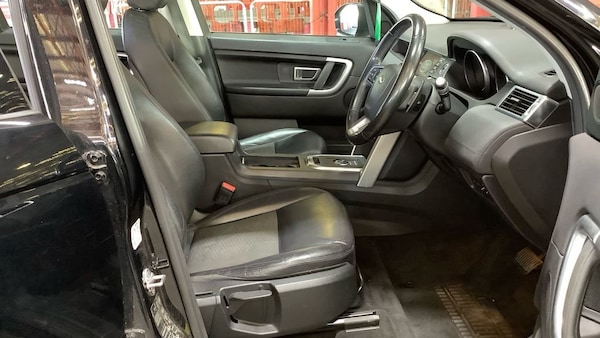 Used Land Rover Discovery Sport 2017 for sale - 75636510: Photo 9