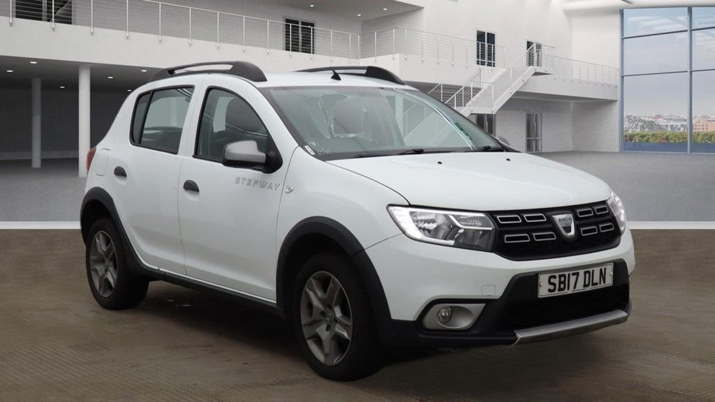 Used Dacia Sandero Stepway 2017 for sale - 77614272: Photo 13