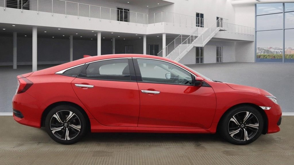 Used Honda Civic 2019 for sale - 77995293: Photo 17
