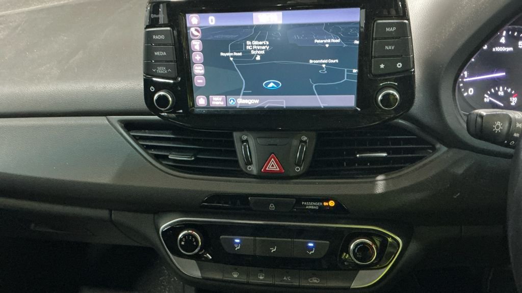 Used Hyundai i30 2018 for sale - 76486982: Photo 11