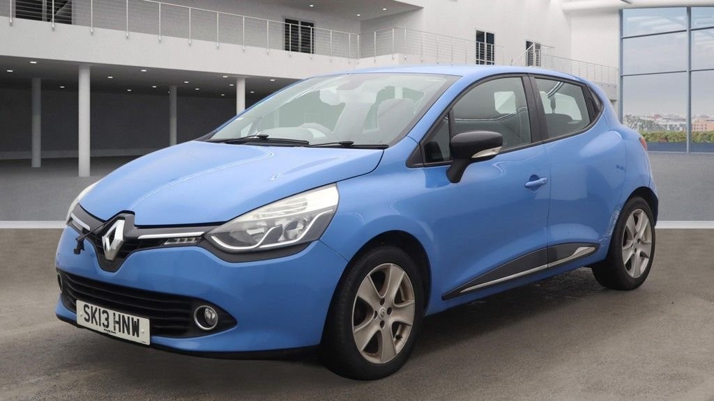 Used Renault Clio 2013 for sale - 77891256: Photo 2