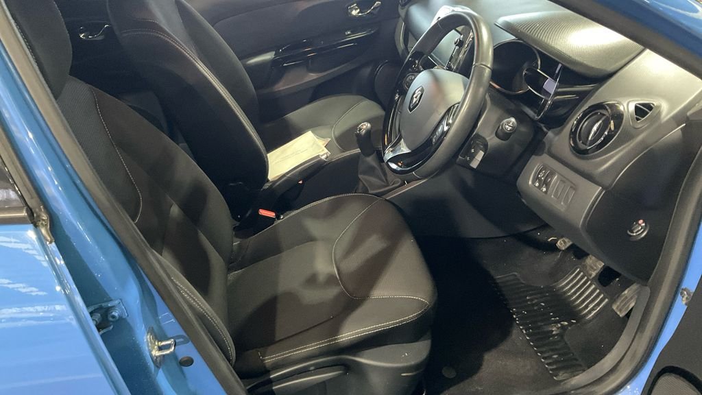 Used Renault Clio 2013 for sale - 77891256: Photo 8