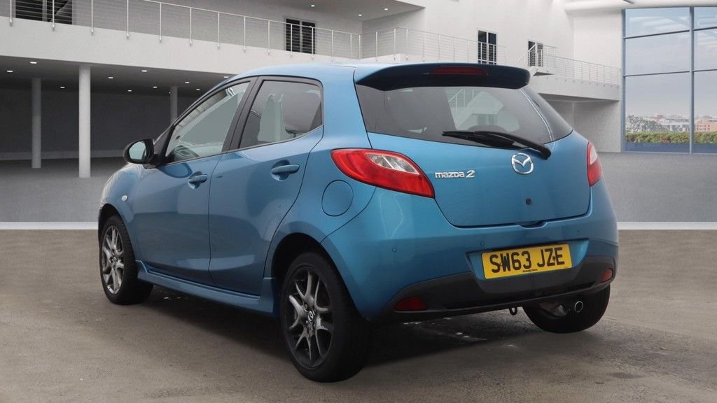 Used Mazda Mazda2 2014 for sale - 77667609: Photo 4