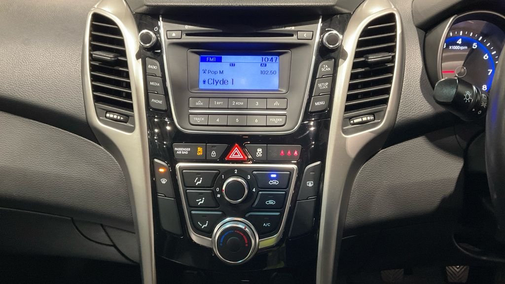 Used Hyundai i30 2015 for sale - 77937030: Photo 11