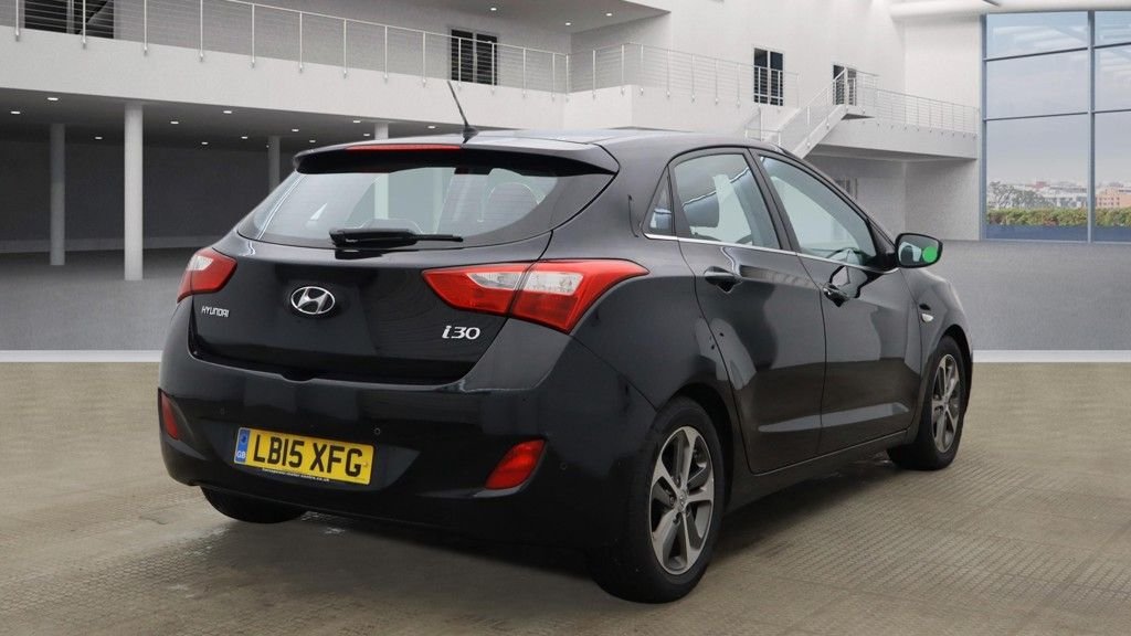 Used Hyundai i30 2015 for sale - 77937030: Photo 4