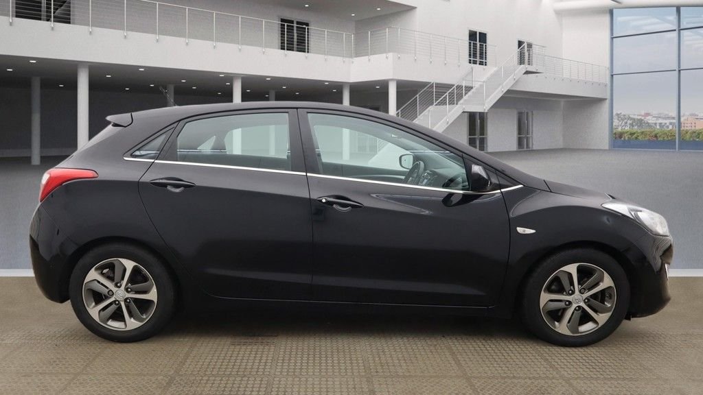 Used Hyundai i30 2015 for sale - 77937030: Photo 5