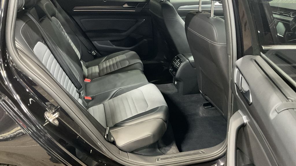 Used Volkswagen Passat 2016 for sale - 76176150: Photo 8