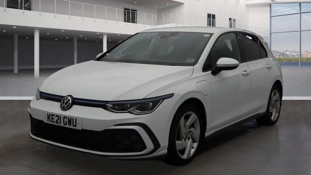 Used Volkswagen Golf 2021 for sale - 76406997: Photo 2