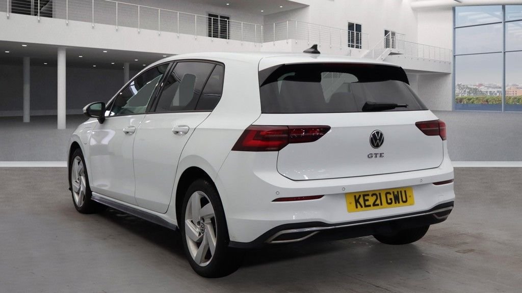 Used Volkswagen Golf 2021 for sale - 76406997: Photo 3