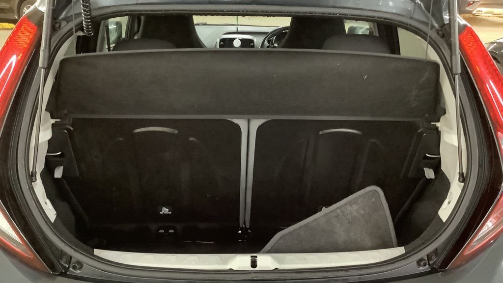 Used Toyota AYGO 2019 for sale - 78128888: Photo 5