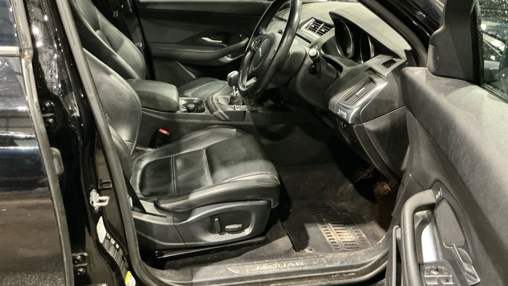 Used Jaguar E-Pace 2019 for sale - 77588241: Photo 21