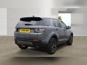 Used Land Rover Discovery Sport 2019 for sale - 78299741: Photo