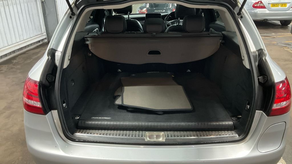 Used Mercedes-Benz C Class 2015 for sale - 78219318: Photo 7