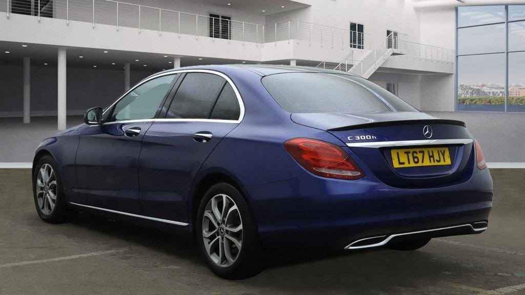 Used Mercedes-Benz C Class 2017 for sale - 76803735: Photo 3