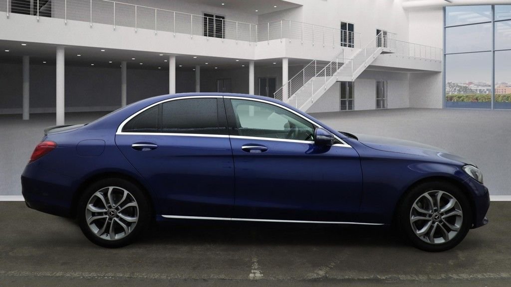 Used Mercedes-Benz C Class 2017 for sale - 76803735: Photo 5