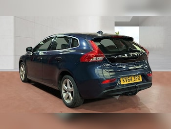 Used Volvo V40 2015 for sale - 78663876: Photo