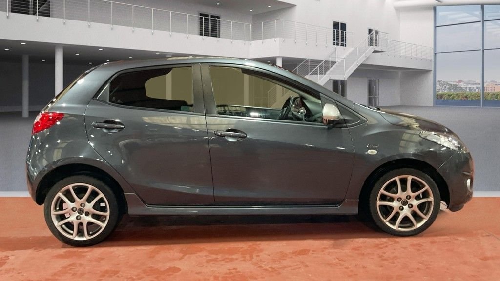 Used Mazda Mazda2 2015 for sale - 77477607: Photo 5