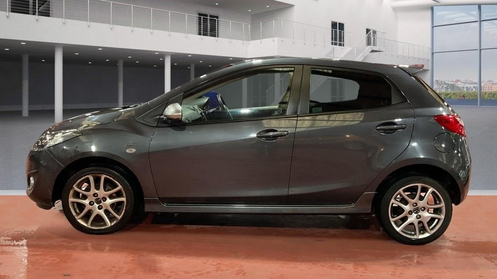 Used Mazda Mazda2 2015 for sale - 77477607: Photo 6