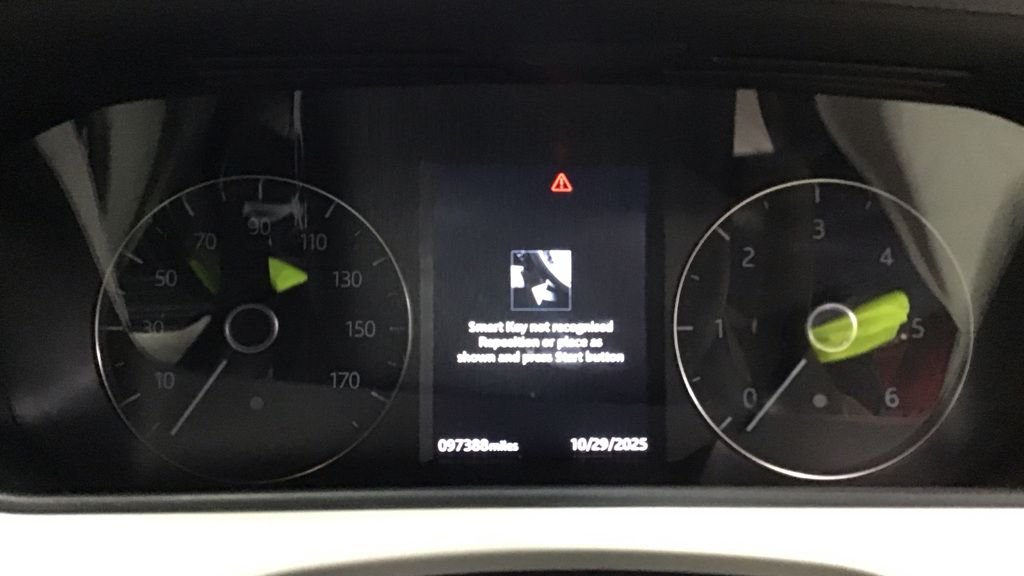 Used Land Rover Range Rover Velar 2018 for sale - 76632339: Photo 10