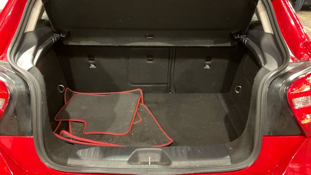 Used Mercedes-Benz A-Class 2014 for sale - 76496080: Photo 5