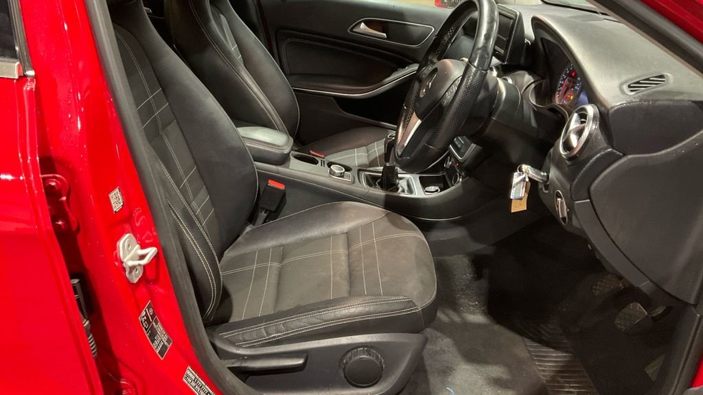 Used Mercedes-Benz A-Class 2014 for sale - 76496080: Photo 7