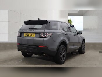 Used Land Rover Discovery Sport 2018 for sale - 78382722: Photo