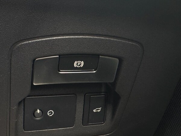 Used Land Rover Range Rover Velar 2019 for sale - 75158898: Photo 33