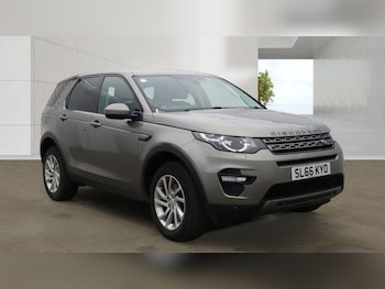 Used Land Rover Discovery Sport 2016 for sale - 79470240: Photo