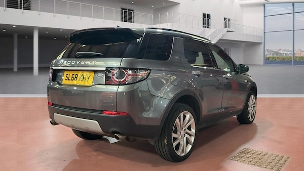 Used Land Rover Discovery Sport 2018 for sale - 76014838: Photo 4
