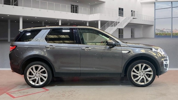 Used Land Rover Discovery Sport 2018 for sale - 76014838: Photo 5