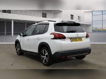Used Peugeot 2008 2017 for sale - 77048956: Photo