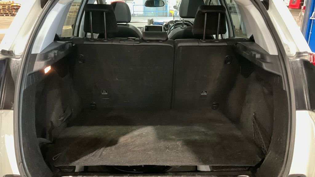 Used Peugeot 2008 2017 for sale - 77048956: Photo 8