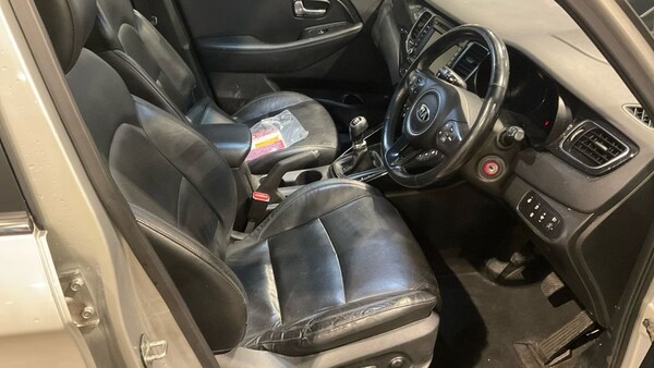 Used Kia Carens 2016 for sale - 75502942: Photo 8