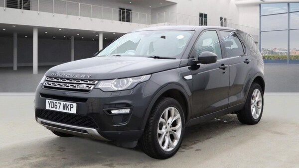 Used Land Rover Discovery Sport 2017 for sale - 76099947: Photo 2