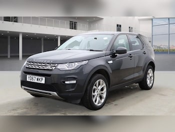 Used Land Rover Discovery Sport 2017 for sale - 76099947: Photo 2