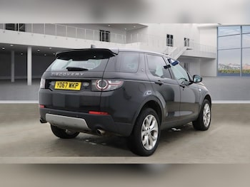 Used Land Rover Discovery Sport 2017 for sale - 76099947: Photo 4