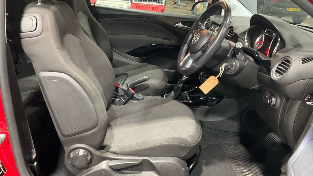 Used Vauxhall ADAM 2017 for sale - 76985957: Photo 9