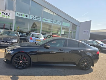 Used Jaguar XE 2018 for sale - 79506720: Photo