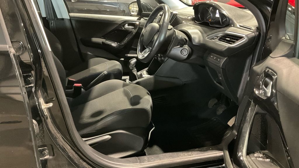 Used Peugeot 208 2018 for sale - 76665523: Photo 21