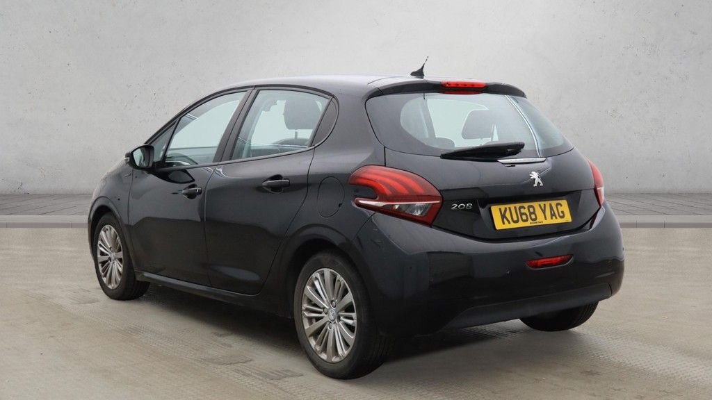 Used Peugeot 208 2018 for sale - 76665523: Photo 3