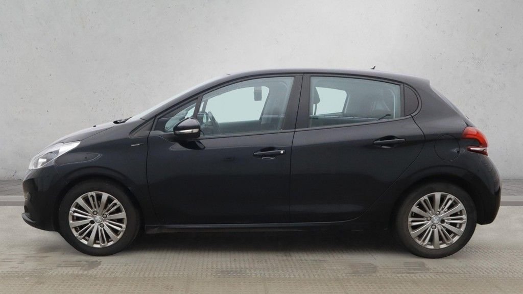 Used Peugeot 208 2018 for sale - 76665523: Photo 6