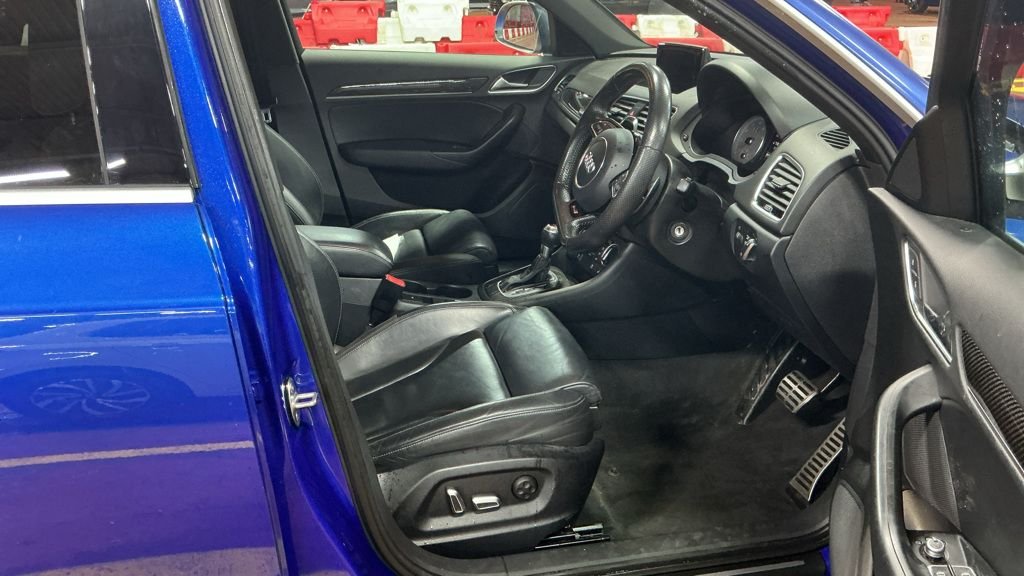 Used Audi RS Q3 2015 for sale - 76888572: Photo 19