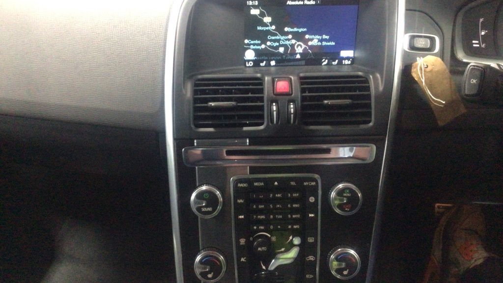 Used Volvo XC60 2015 for sale - 76593473: Photo 23