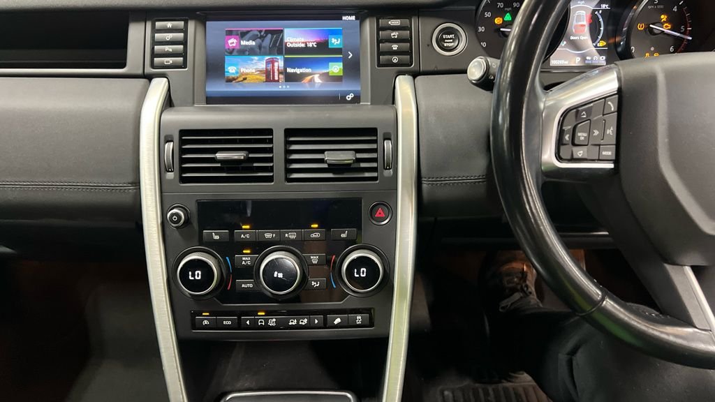 Used Land Rover Discovery Sport 2016 for sale - 75966735: Photo 14